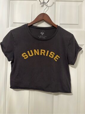 Billabong (Grayish) Black Crop Tee with Yellow 'SUNRISE' Graphic